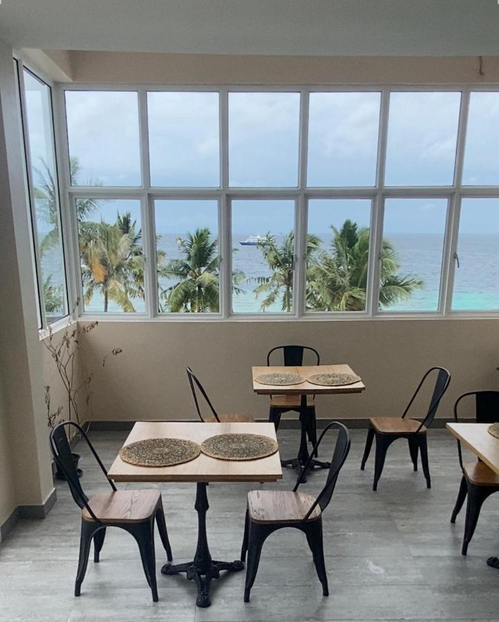 Lea Spa Hotel Maafushi Esterno foto