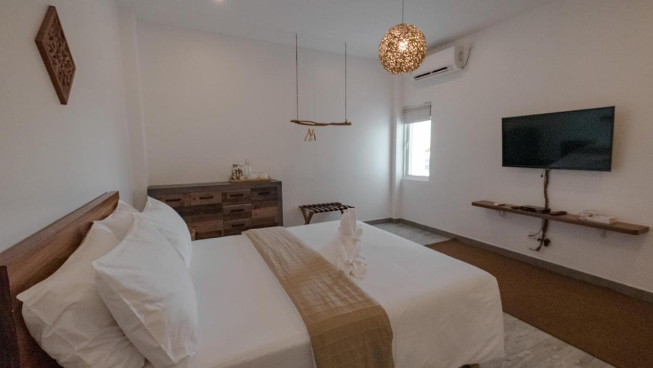 Lea Spa Hotel Maafushi Esterno foto
