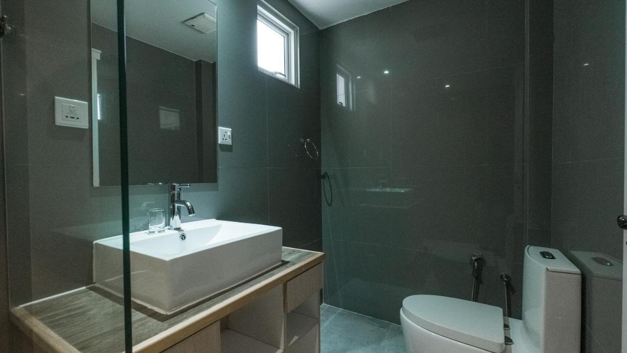 Lea Spa Hotel Maafushi Esterno foto