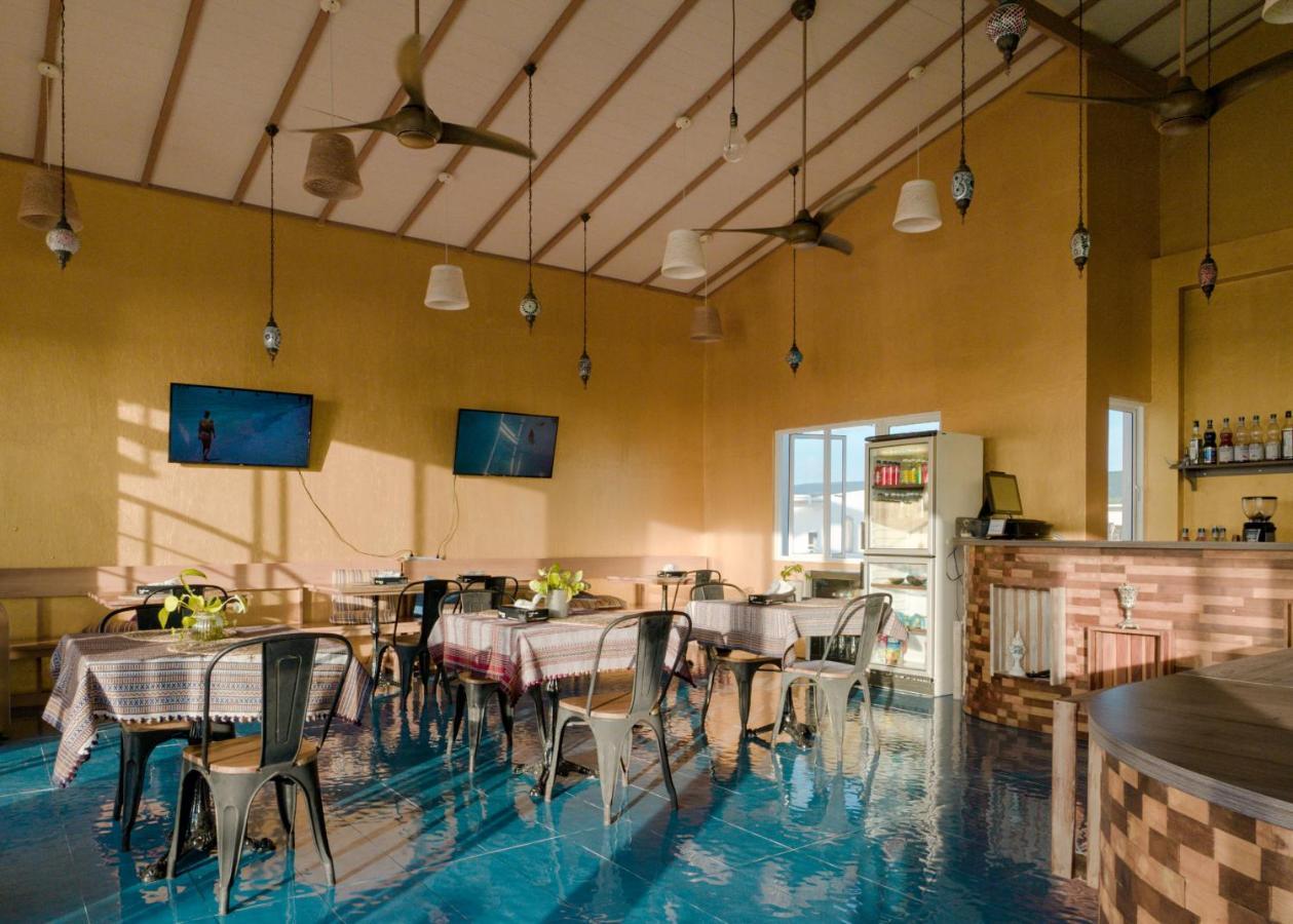 Lea Spa Hotel Maafushi Esterno foto
