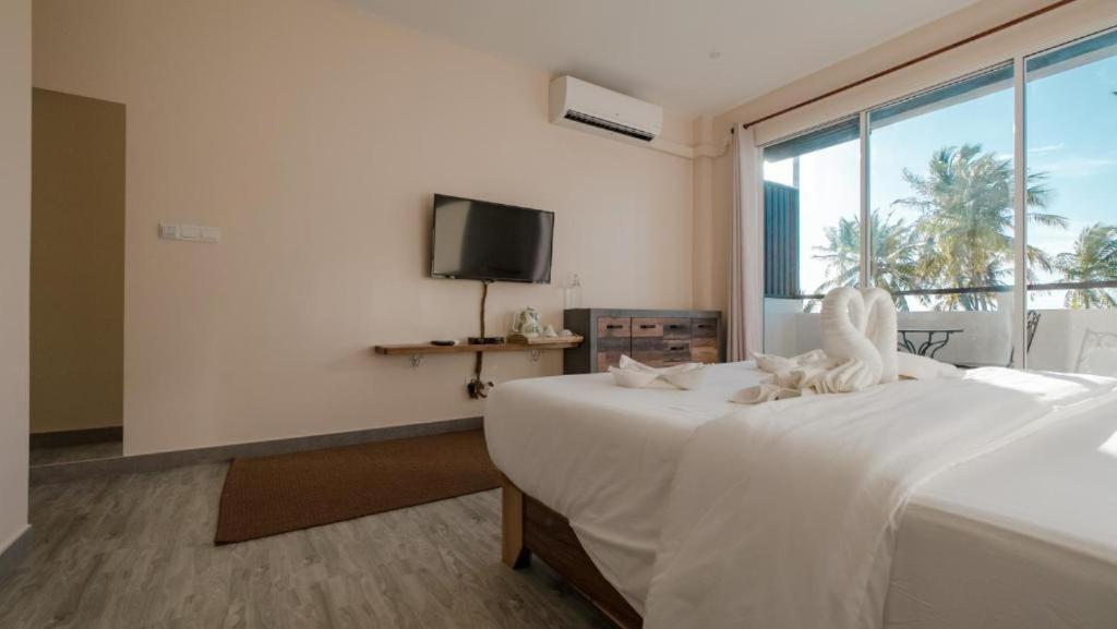 Lea Spa Hotel Maafushi Esterno foto
